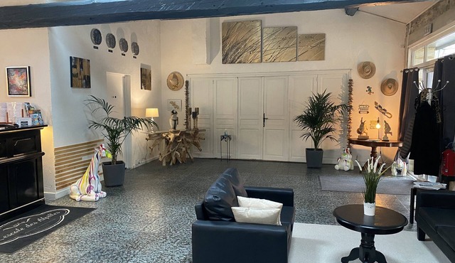 Hotel L'Escale des Alpilles