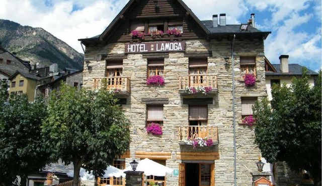 HOTEL LAMOGA