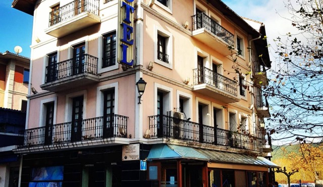 Hotel Lauaxeta Etxea