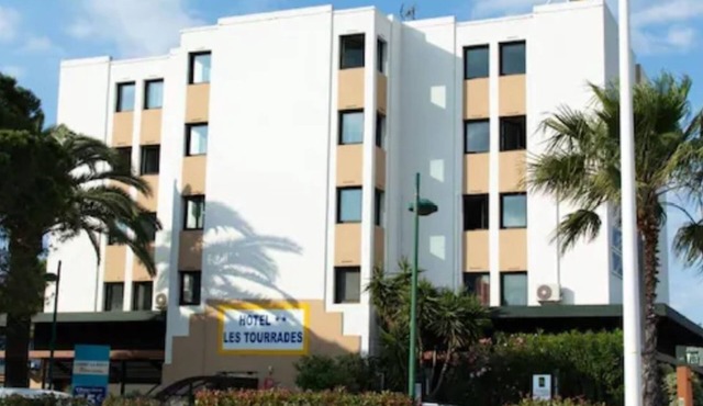 Hotel Les Tourrades