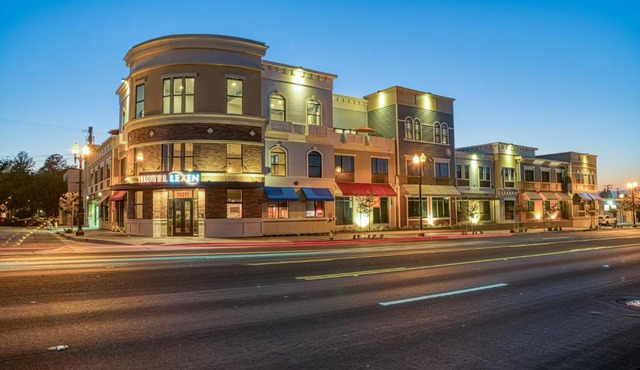 Hotel Lexen Newhall & Santa Clarita - Near Six Flags Magic Mountain