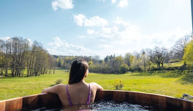 Hotel Lodges with PRIVATE SPA in the VOLCANS OF AUVERGNE