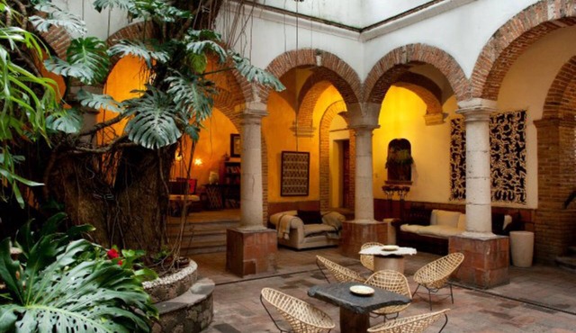 Hotel Los Arcos