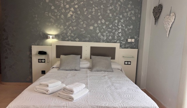 HOTEL LOS PALACIOS