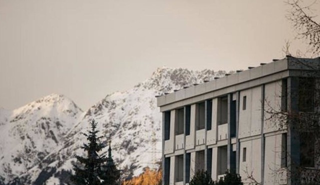 Hotel Maistra 160, (Pontresina). by Interhome