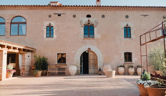 Hotel-Masia Can Farrés