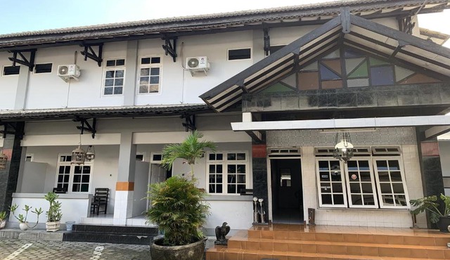 Hotel Merak Indah