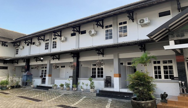 Hotel Merak Indah