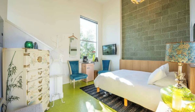 Hotel Narcissus - Room 5