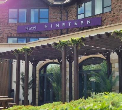 Hotel Nineteen