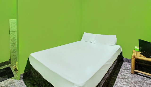 Hotel O Ashooy HomestayNearWisata Desa sedau