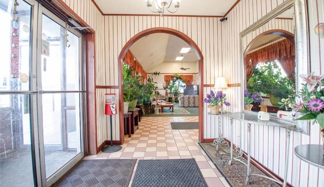 Hotel O Daylight Inn Elkhart I-90, In