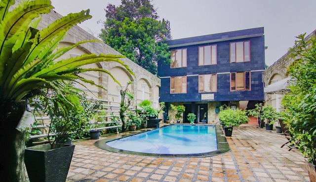 Hotel O Gayatri Residence