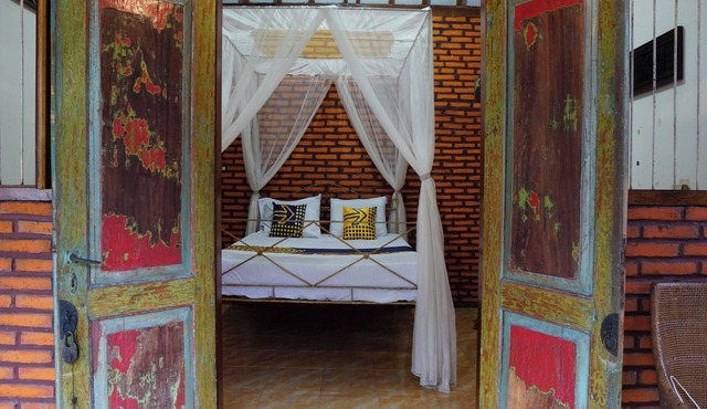 Hotel O Holy HomestayNearWisata Kopi Desa Tamansari