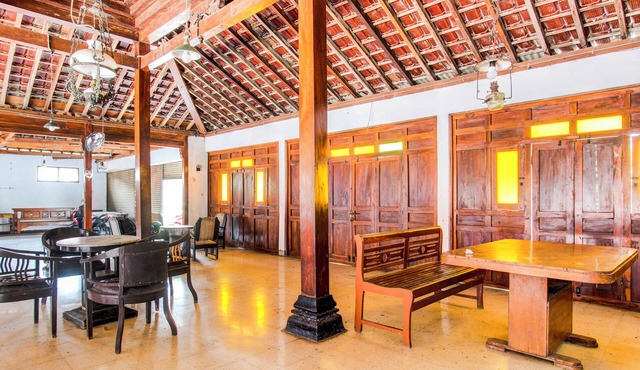 Hotel O Joglo Menoreh Resto & Homestay