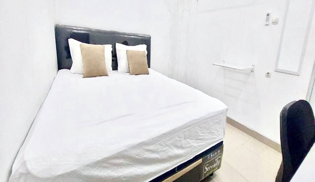 Hotel O Kost Pak Dahlan Near Modern Estate