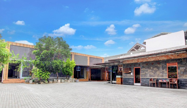 Hotel O Prambanan Near Prambanan Temple