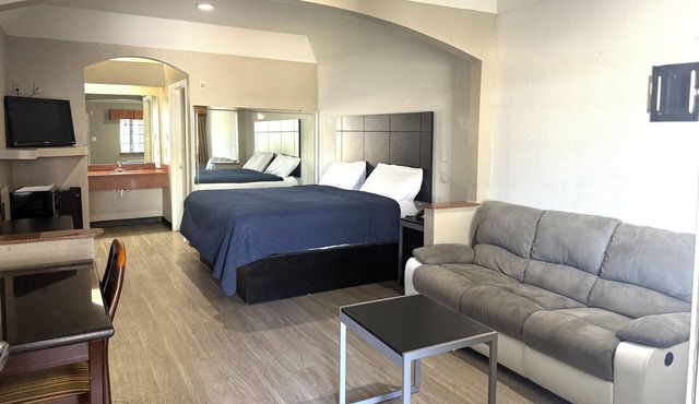 Hotel O Regency Suites Houston - IAH Beltway 8