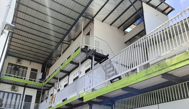 Hotel O Sunrise Garage Home