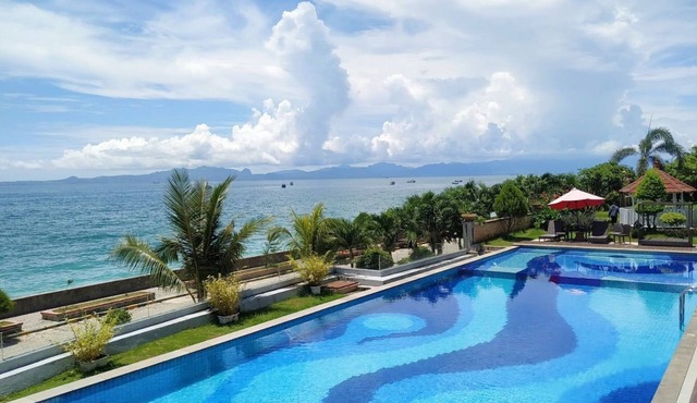 Hotel On The Rock