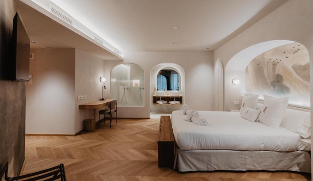 Hotel Petit Luxe