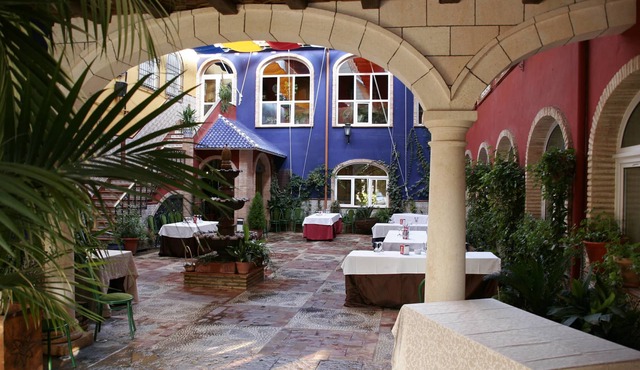 Hotel Plaza Manjon