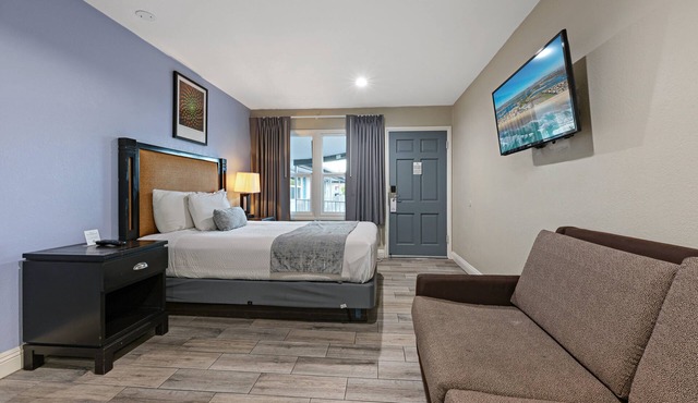 Hotel Point Loma