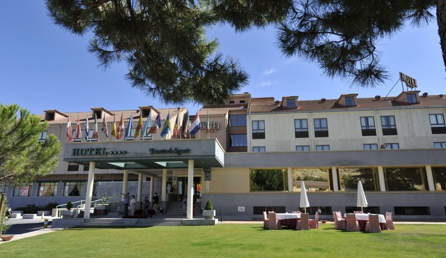 Hotel Puerta de Segovia