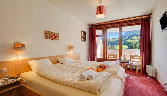 Hotel Relais Alpin Twin Room Ski In-Out 1, Les Mosses, Switzerland