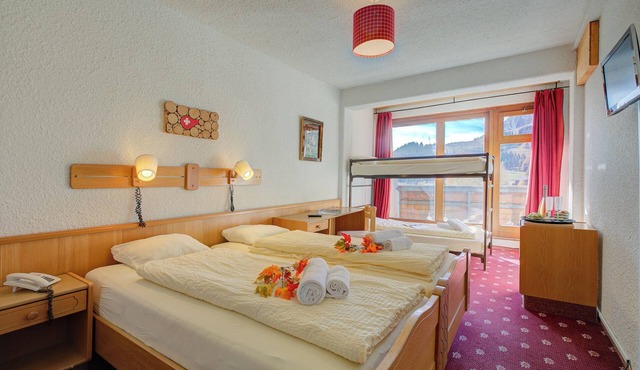 Hotel Relais Alpin Family Room & Balcony2, Les Mosses, Switzerland