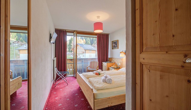 Hotel Relais Alpin Twin Room & Balcony6, Les Mosses, Switzerland