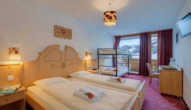 Hotel Relais Alpin Family Room Balcony10, Les Mosses, Switzerland
