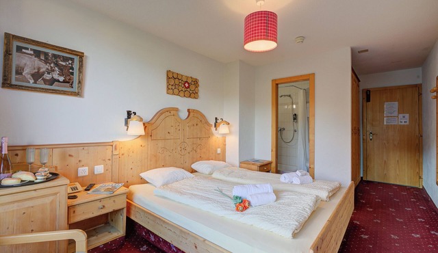 Hotel Relais Alpin Twin Room & Balcony 5, Les Mosses, Switzerland