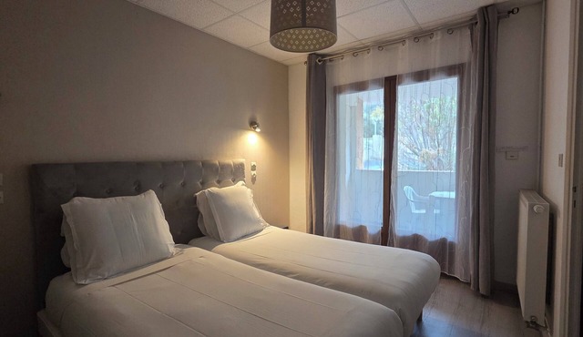 HOTEL RESTAURANT MAS LE CHATELET