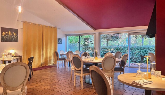 Hotel Restaurant Platanes