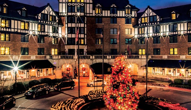 Hotel Roanoke & Conference Ctr, Curio Collection by Hilton