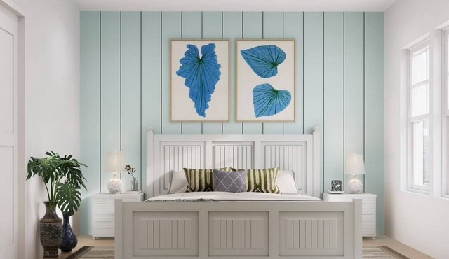 Hotel Room - King bed