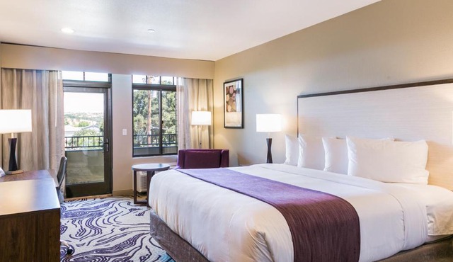 Hotel Siri Downtown - Paso Robles