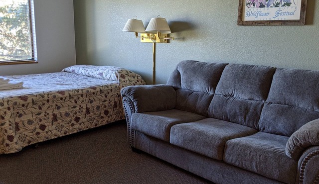 Hotel Style Lodge Room w/Kitchenette