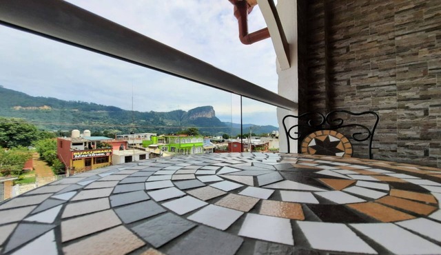 Hotel & Suites Cerro Rojo