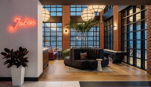 Hotel Tupelo, a Wyndham Hotel