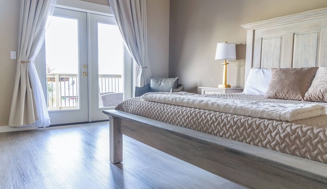 Hotel Whiskey in Pascagoula