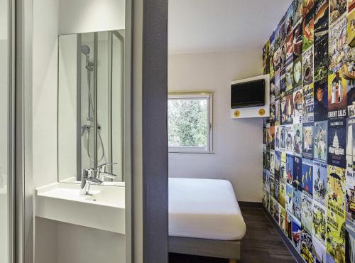 hotelF1 Crosne Créteil