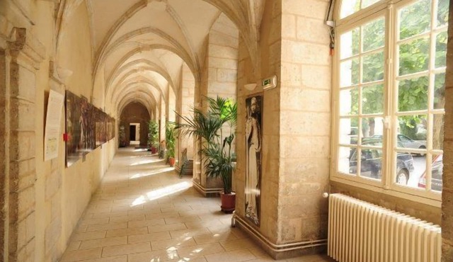 Hotellerie Saint Yves