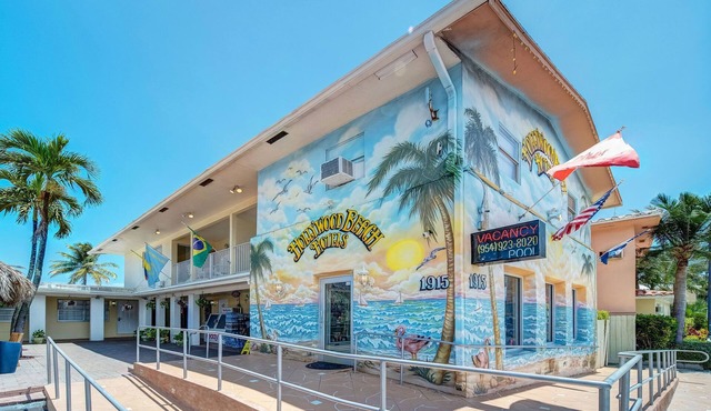 Hotels in Hollywood Beach - Book a Cheap Hotel in Hollywood Beach