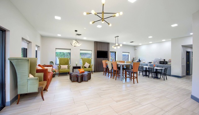 Hotsprings Village Inn