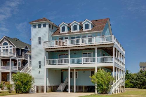 Hotter Otter-6 beds-private pool-kid/pet friendly-walk to beach!