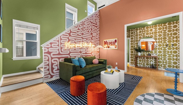 HotTub + GameRoom + Arcade + MiniGolf - Near Downtown!