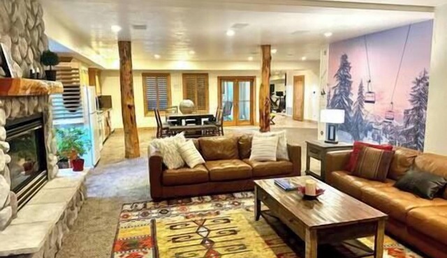HotTub, Gym, Close to Everything
