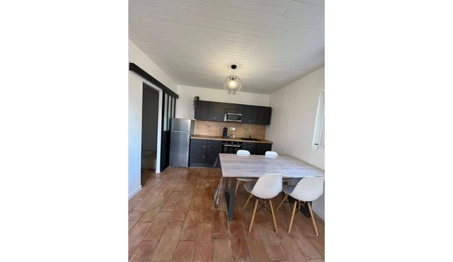 House, garden, air conditioning, wifi...